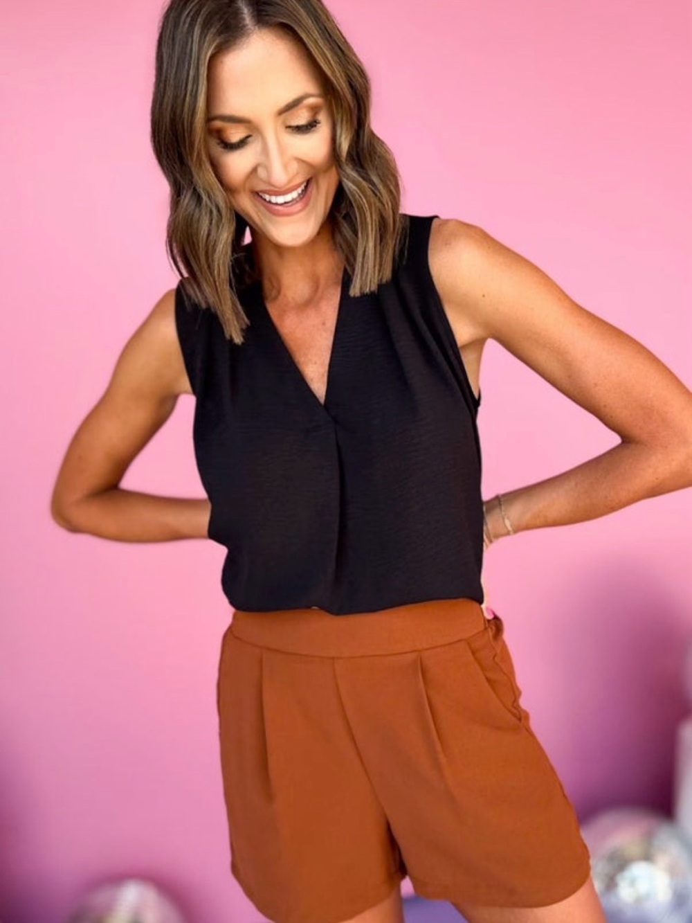 NWT JODIFL Rust Pleated Elastic Waistband Shorts